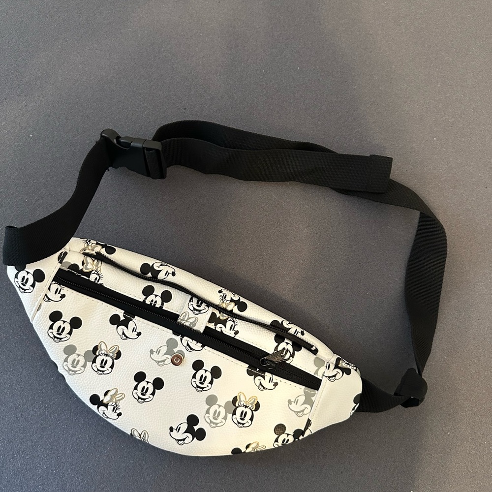 Disney Fanny Pack 🤍 - Picture 3 of 3